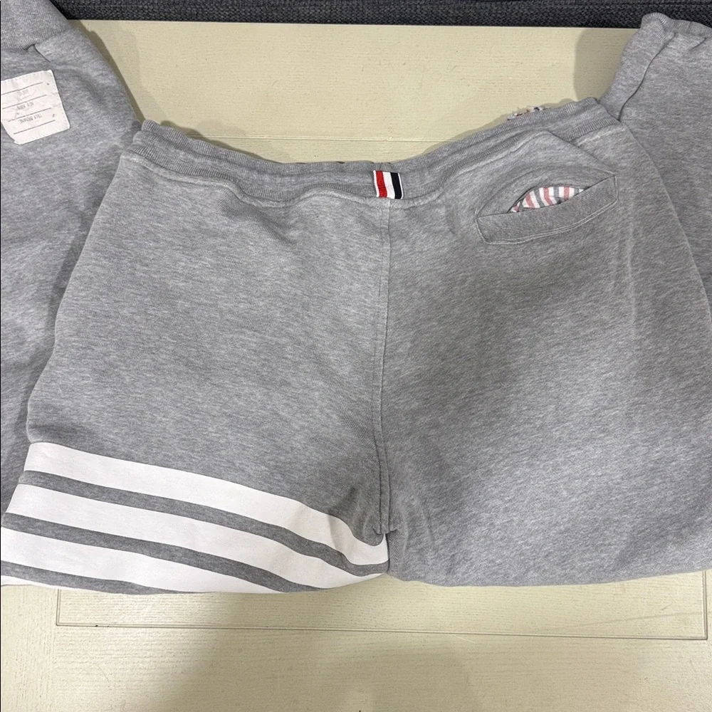 Thom Browne pants - Picture 5 of 9